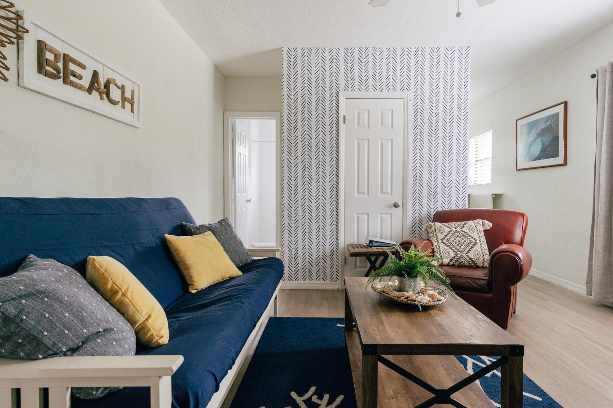 One Bedroom Private Two Blocks To Beach! Apartment Pompano Beach